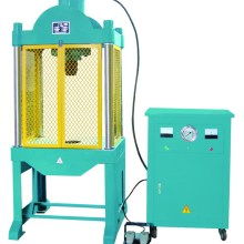  山東省滕州眾友液壓設備廠 主營 四柱導向液壓機 多功